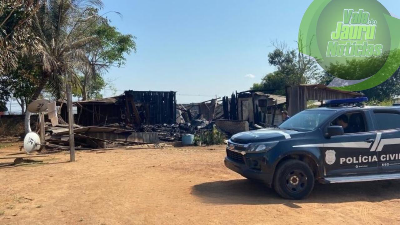 Corpo de homem é encontrado em casa de madeira que pegou fogo. Corpo estava totalmente carbonizado