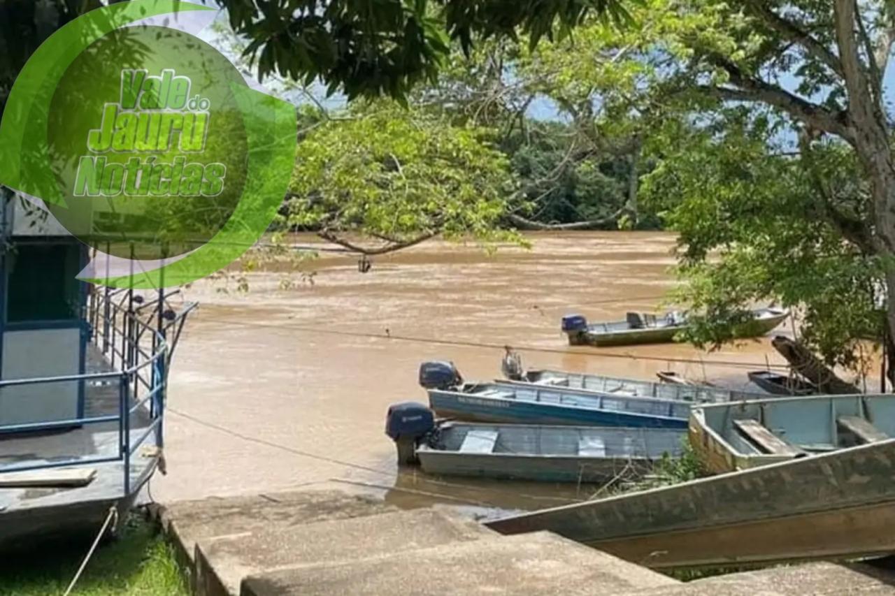 Barcos colidem na água  e duas pessoas ficam desaparecidas em Barão de Melgaço
