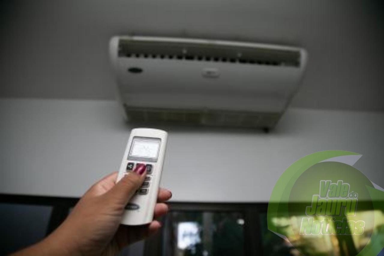 Calor sobrecarrega rede e deixa bairros de algumas cidades sem energia em MT