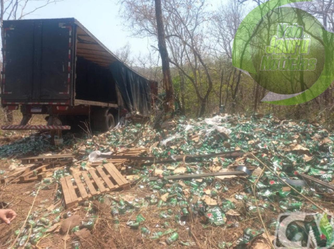 Grupo é investigado por vender cerveja furtada de carreta tombada na BR-070 em Cáceres