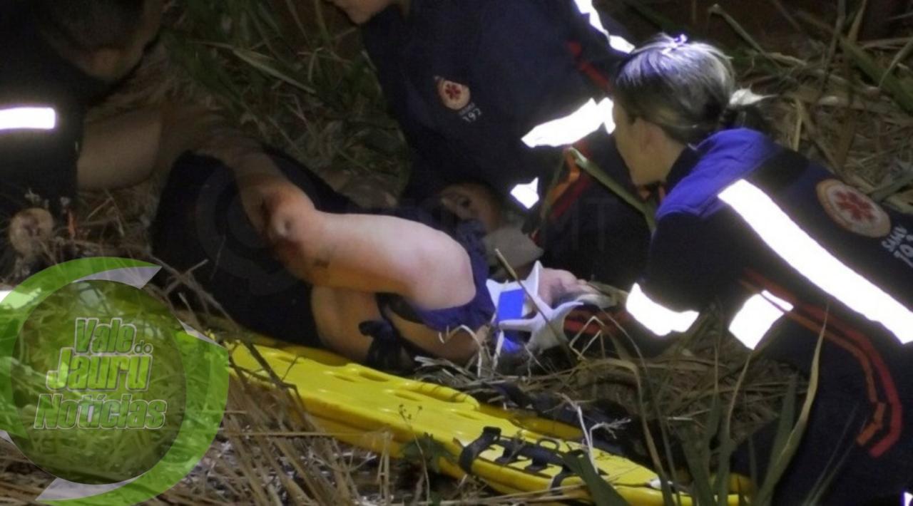 Mãe e filha caem em ribanceira após pneu de moto estourar na MT-358 em Tangará