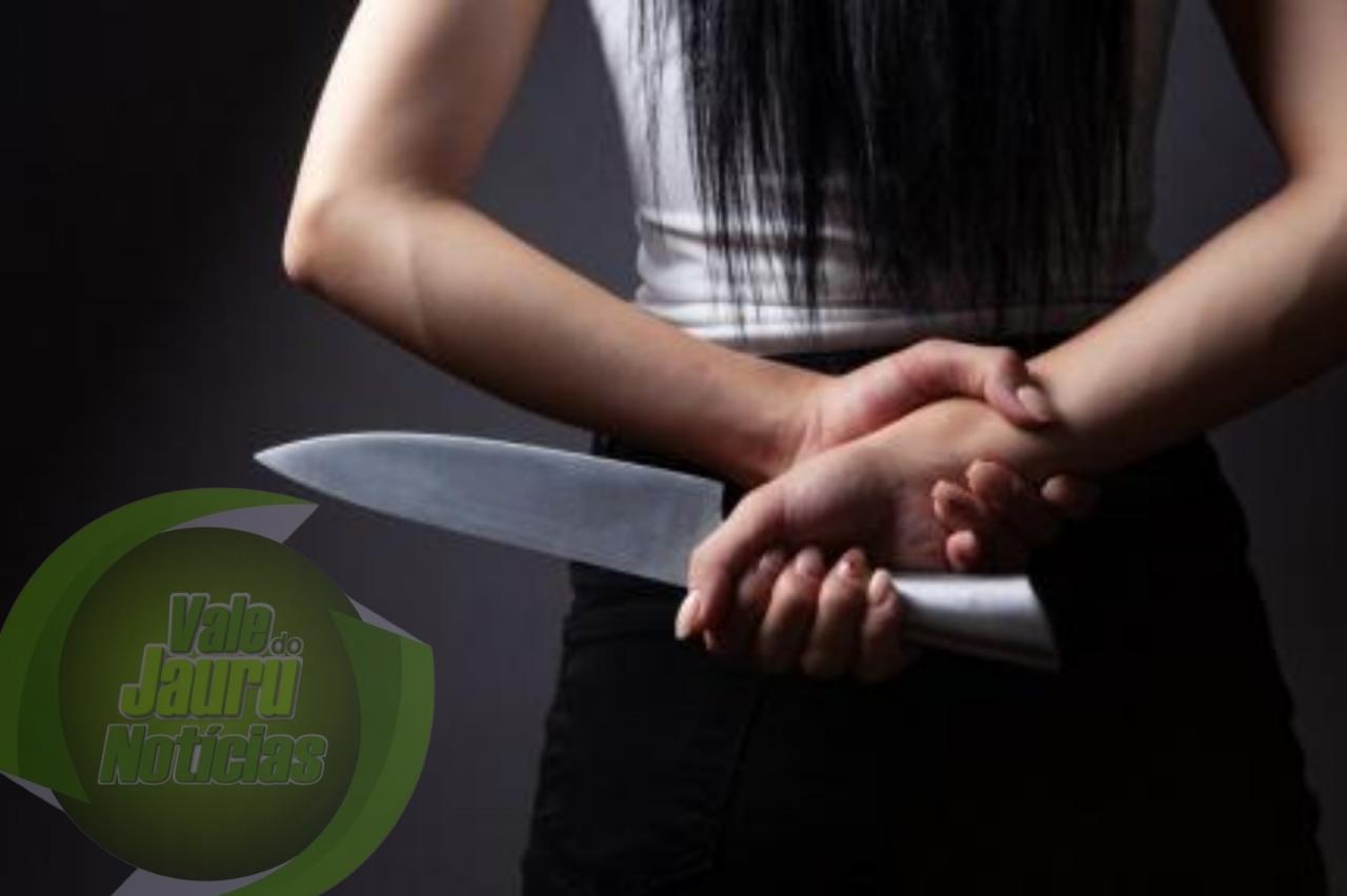 Mulher não aceita término e tenta esfaquear atual do ex no interior de MT