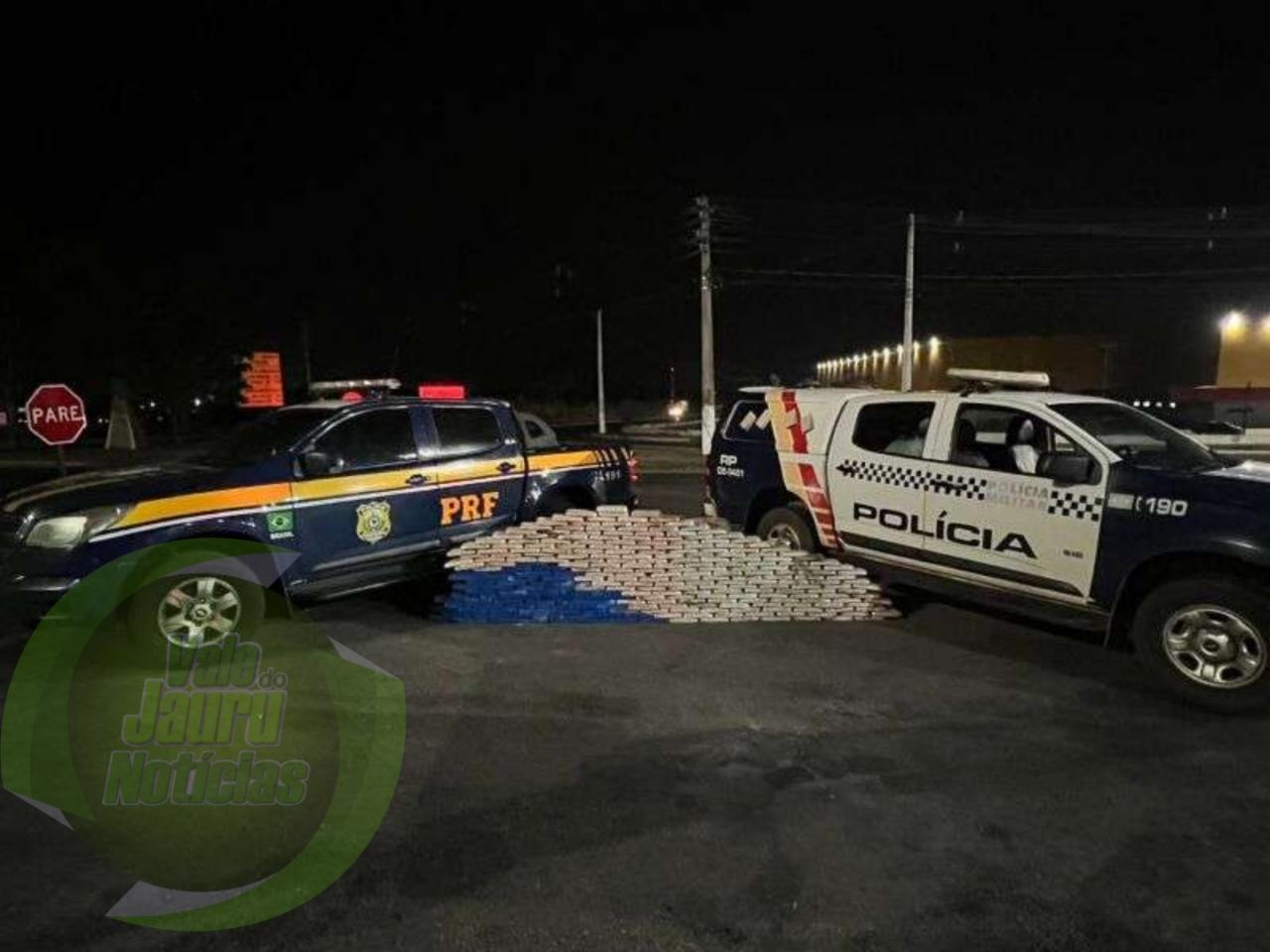 Trio é preso e 265 tabletes de cocaína apreendidos em ação da PM e PRF