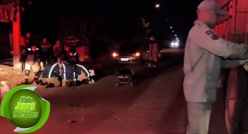 Vigilante morre após bater motocicleta na traseira de carreta estacionada.