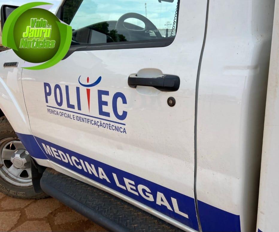 Menino de sete anos morre atropelado por micro-ônibus enquanto tentava atravessar avenida.