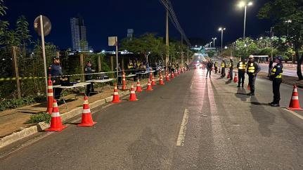 3 motoristas são presos em blitz na Miguel Sutil por beber e dirigia no feriado