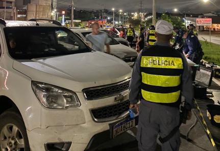 Cinco são presos por dirigir embriagados durante operação Lei Seca