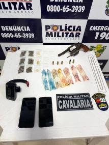 Policial e criminoso ficam feridos em troca de tiros próximo a boca de fumo