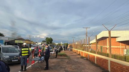 Blitz aplica 195 testes do bafômetro e termina com 6 motoristas presos por embriaguez ao volante221121