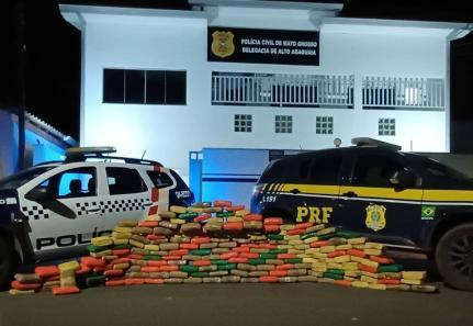 Caminhoneiro é preso transportando 214 quilos maconha skunk em Alto Araguaia