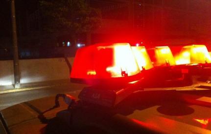 Dupla é presa após ser vista levando televisões em bicicleta