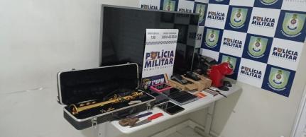 Dupla é presa no Dom Aquino horas após roubar casa e levar veículo