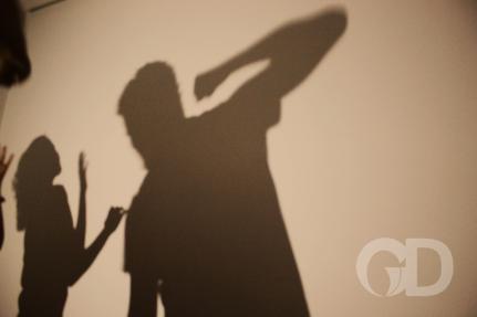 Mulher é espancada pelo ex-namorado até perder os dentes