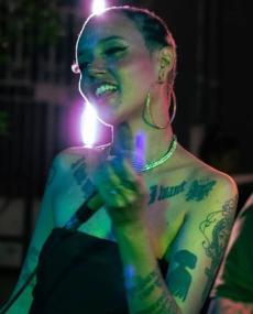 Amigos e familiares buscam por MC de 30 anos que está desaparecida em Cuiabá