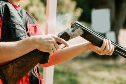 Homem é baleado um dia após discutir com suspeito em churrasco