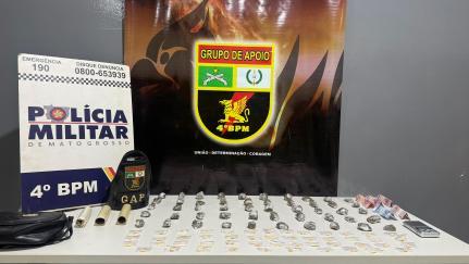 Mulher é presa vendendo droga em porta de casa no interior de MT