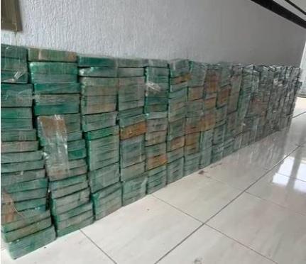 Caminhoneiro é preso com cocaína avaliada em R$ 22 milhões