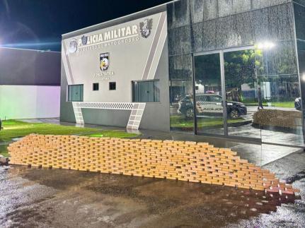 PM apreende 411 quilos de pasta base de cocaína e causa prejuízo de R$ 7,5 milhões às facções
