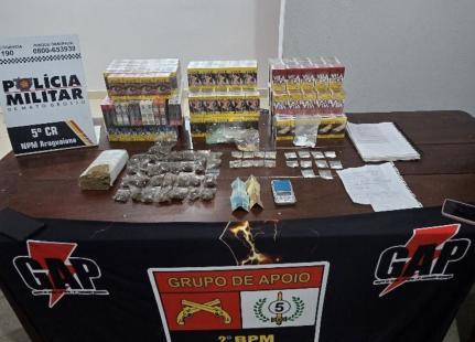 Maconha e cocaína.