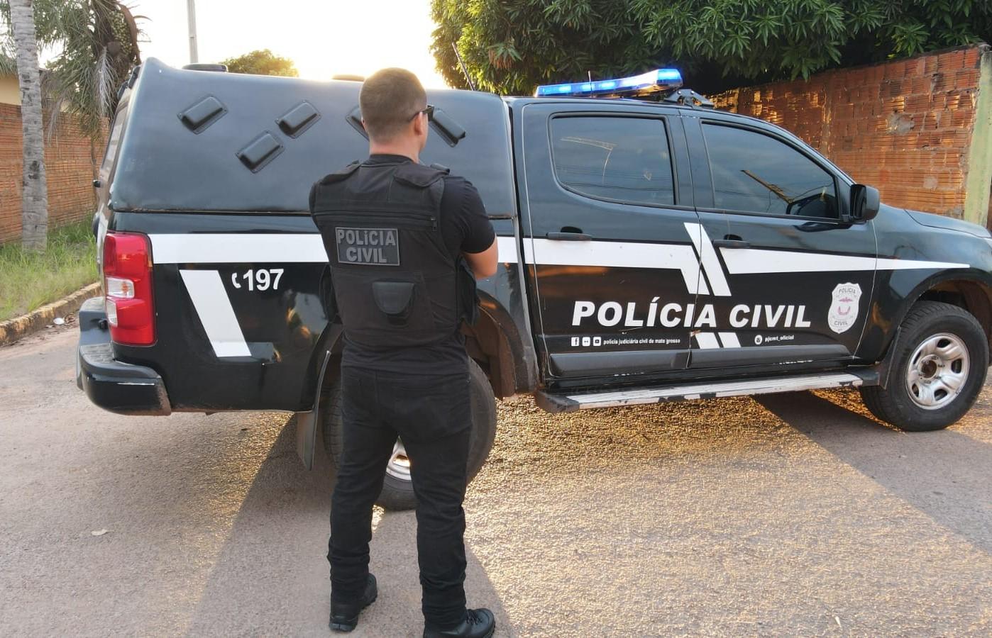 O idoso foi conduzido até a delegacia.