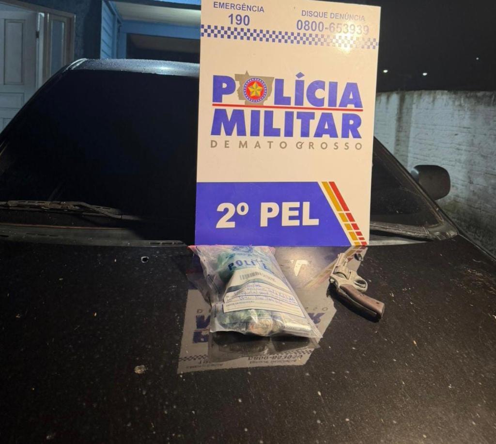 Suspeito continha mandado de prisão em aberto.