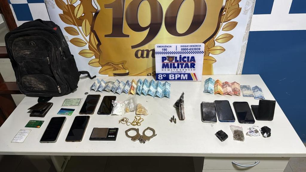 Um terceiro suspeito foi localizado.