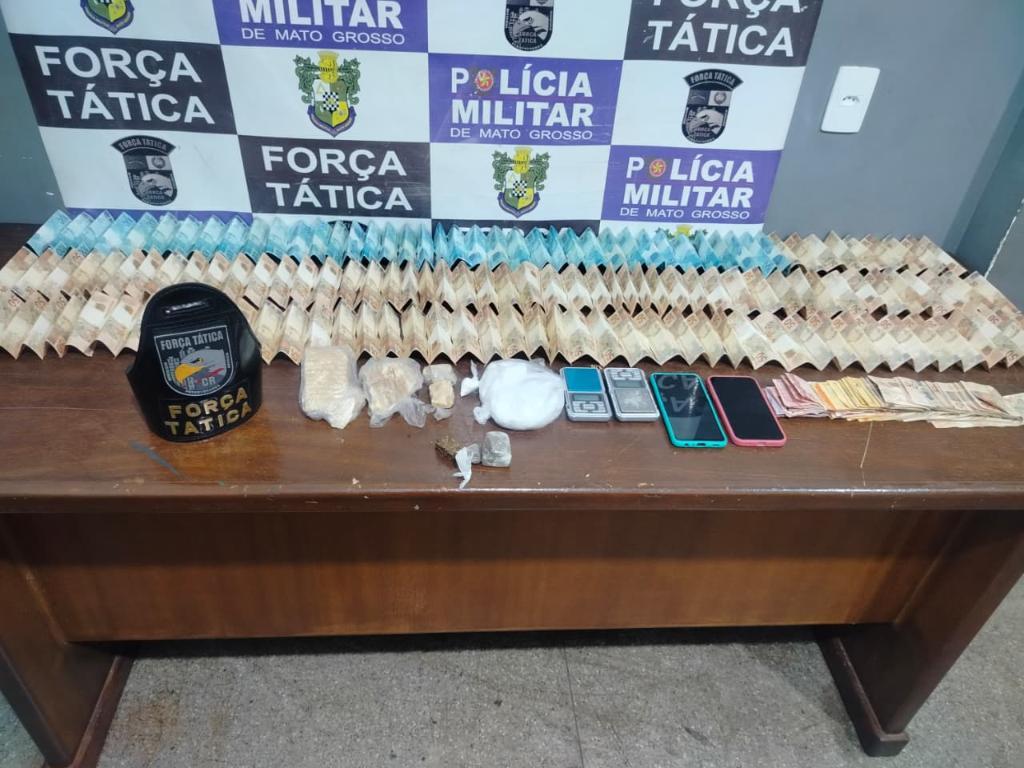 Força Tática prende homem por tráfico de drogas e apreende R$ 12 mil em espécie.