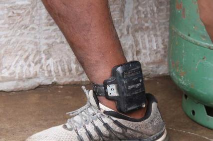 Homem condenado a mais de 19 anos por furto e tráfico é preso.