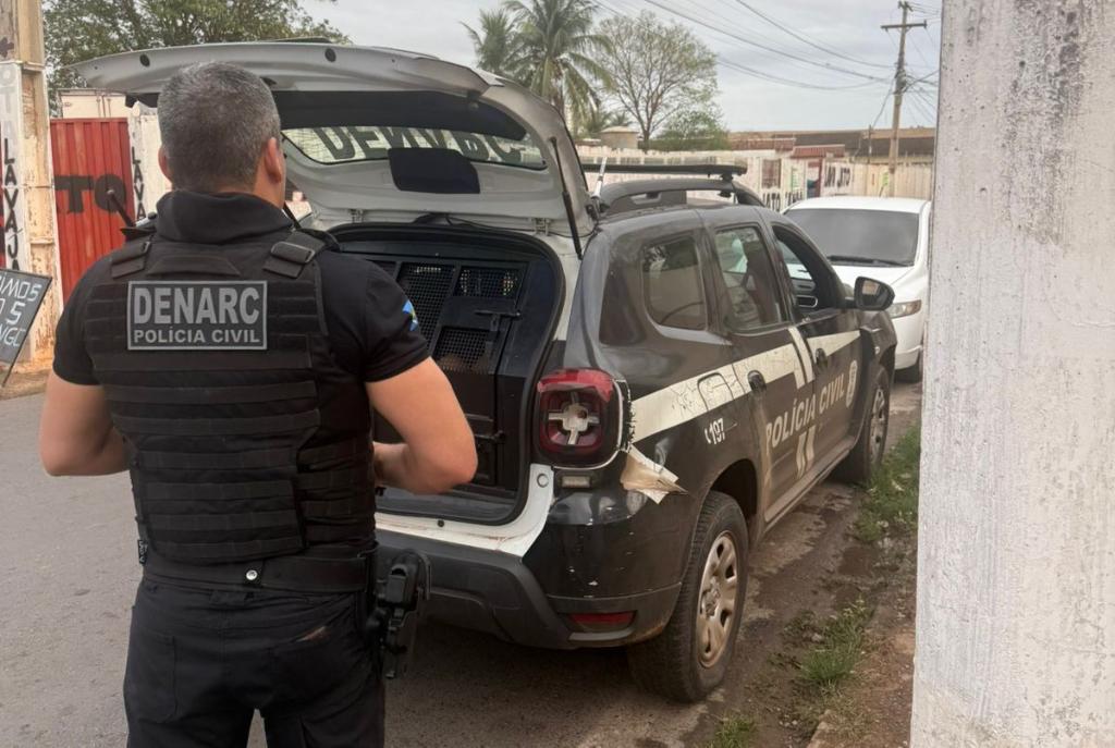 Investigação da Polícia Civil culmina na prisão de dois faccionados e na apreensão de um menor.