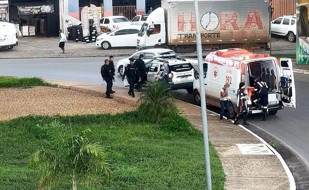 PM prende homem que esfaqueou mulher em viaduto.