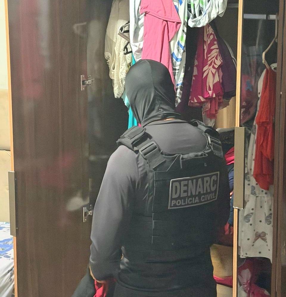 Polícia Civil deflagra operação contra facção criminosa que agia na entrada clandestina de celulares em unidades prisionais.