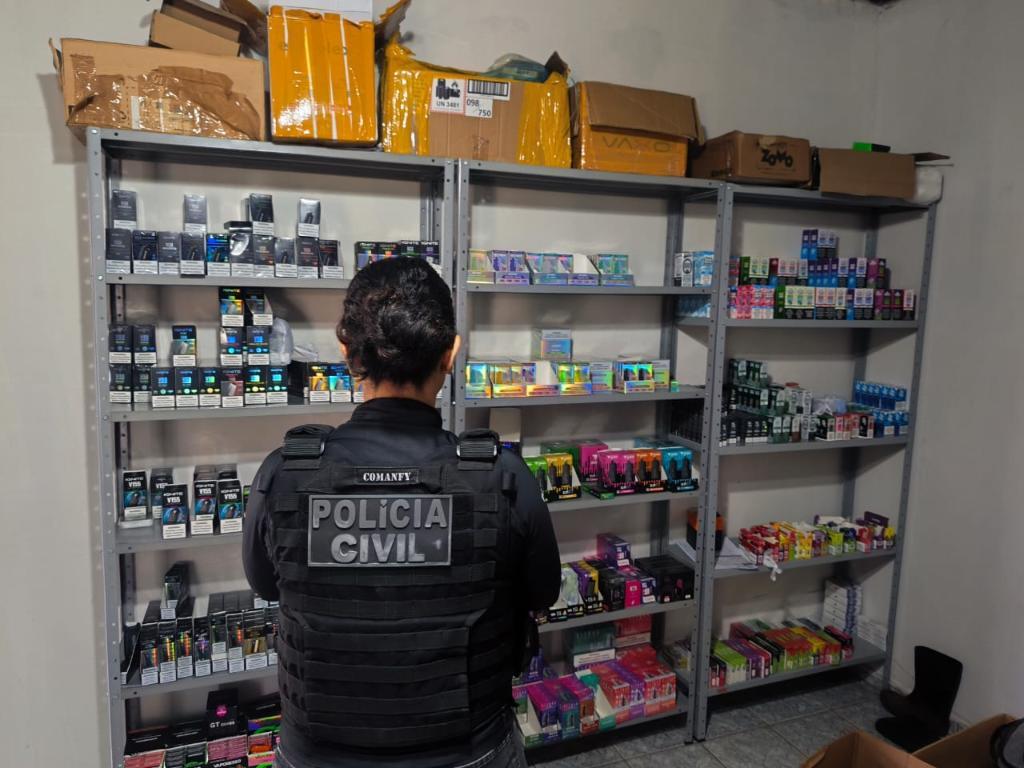 Polícia Civil prende comerciante em operação de combate ao contrabando.