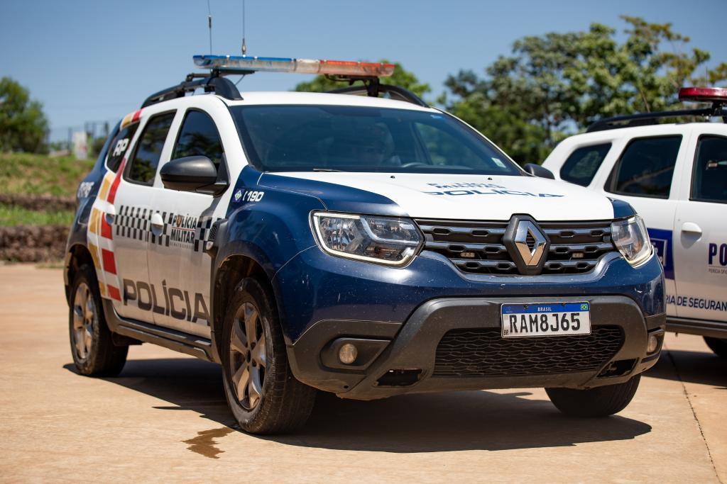 Polícia Militar prende homem suspeito de envenenar bebida.