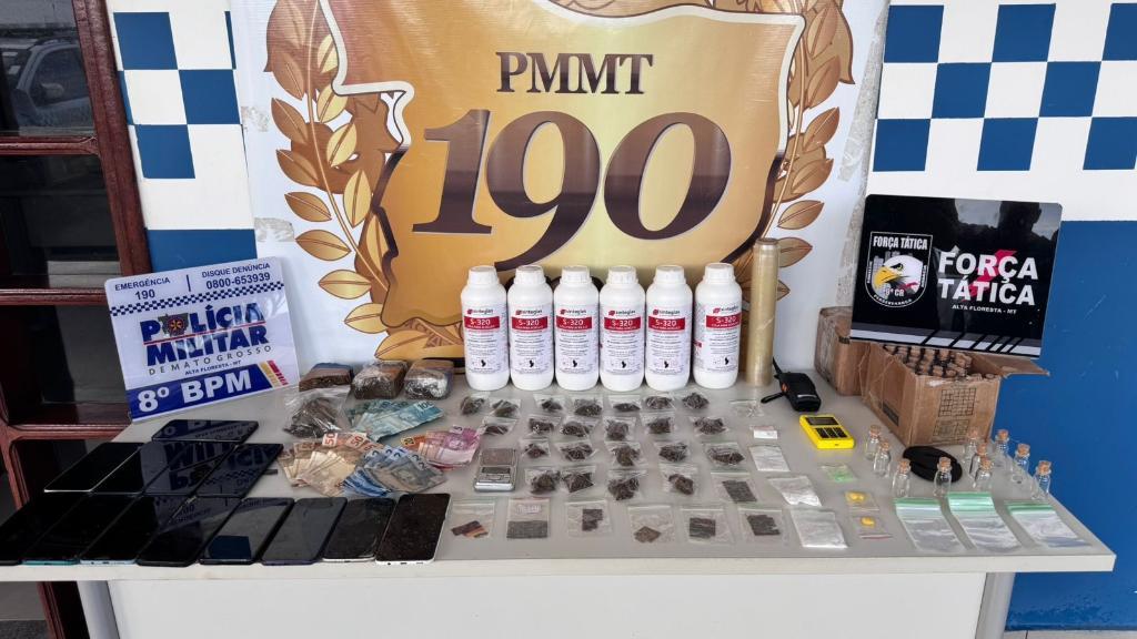 Força Tática prende dois suspeitos e apreende adolescente por tráfico de drogas.