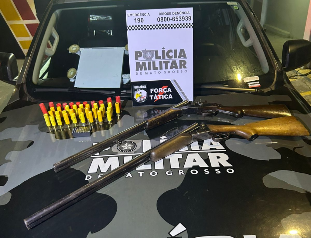 Força Tática prende trio por porte ilegal de arma de fogo e crime ambiental.