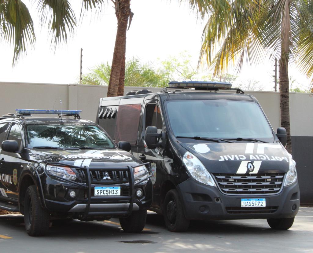 Polícia Civil deflagra operação contra envolvidos no desaparecimento de uma jovem em Mirassol D'Oeste.