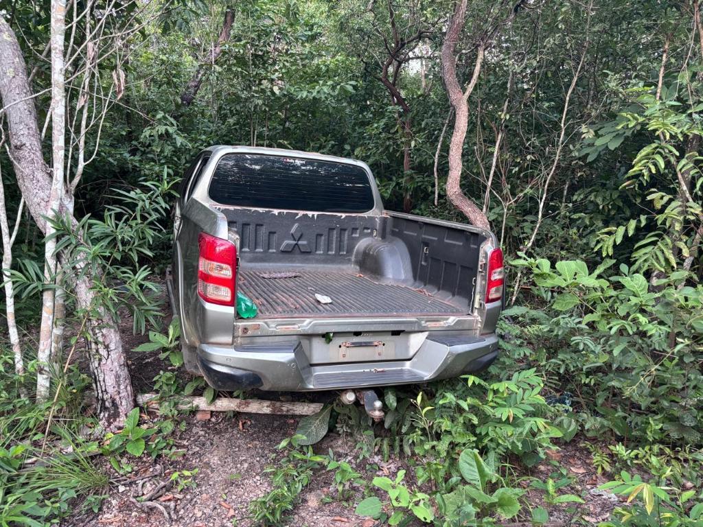 Polícia Civil prende casal por receptação de veículos roubados e furtados.