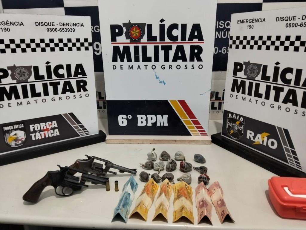 Polícia Militar detém dois adolescentes por porte ilegal de arma de fogo.