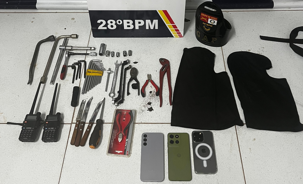 Polícia Militar prende quadrilha de faccionados e impede furtos de módulos de caminhões.