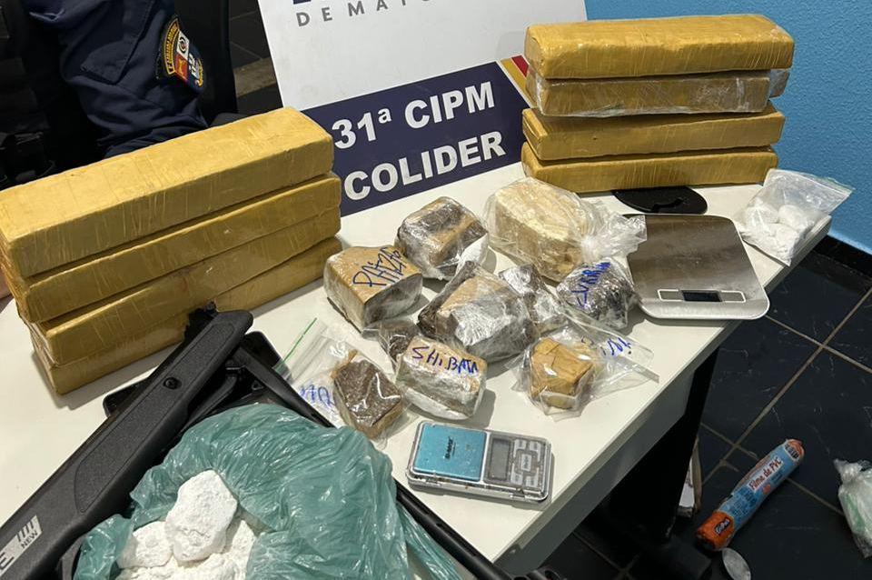 Polícia Militar resgata cachorro vítima de maus-tratos e apreende 10 quilos de maconha.