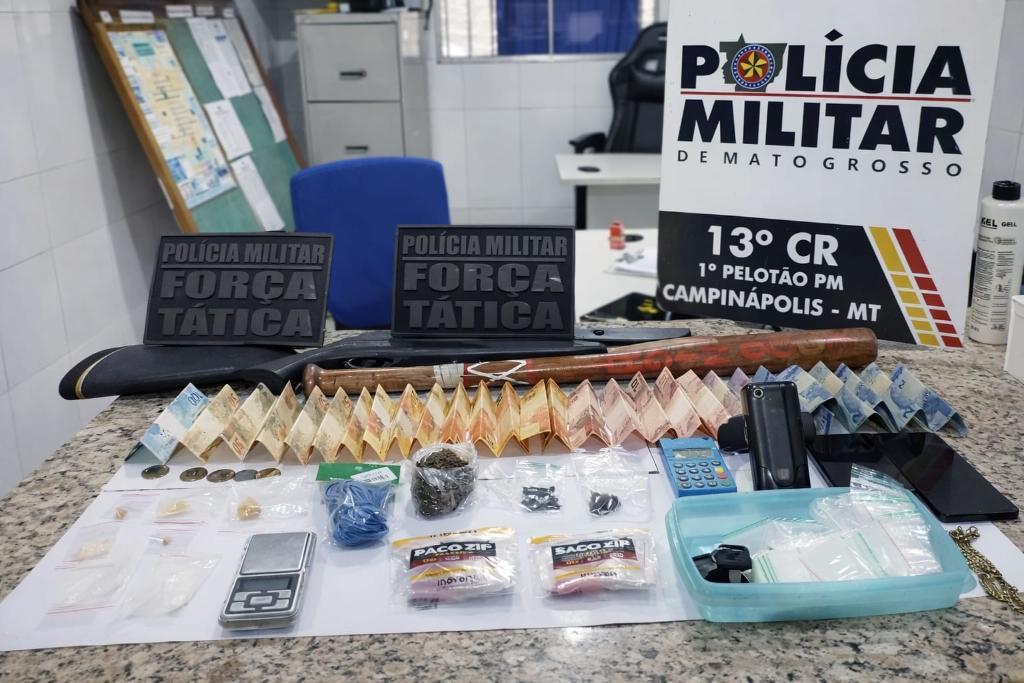 Força Tática prende homem por tráfico ilícito de drogas.