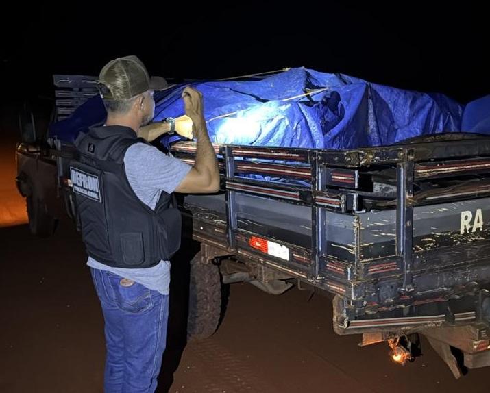 Polícia Civil apreende carga de madeira ilegal em Vila Bela da Santíssima Trindade.