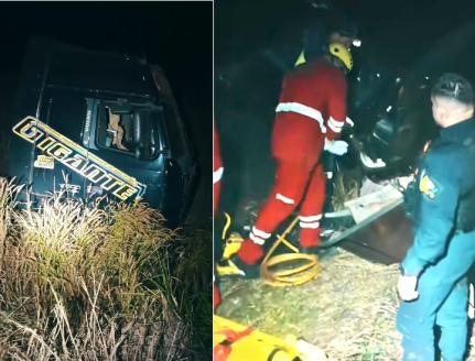 Casal morre preso às ferragens em acidente envolvendo dois veículos.