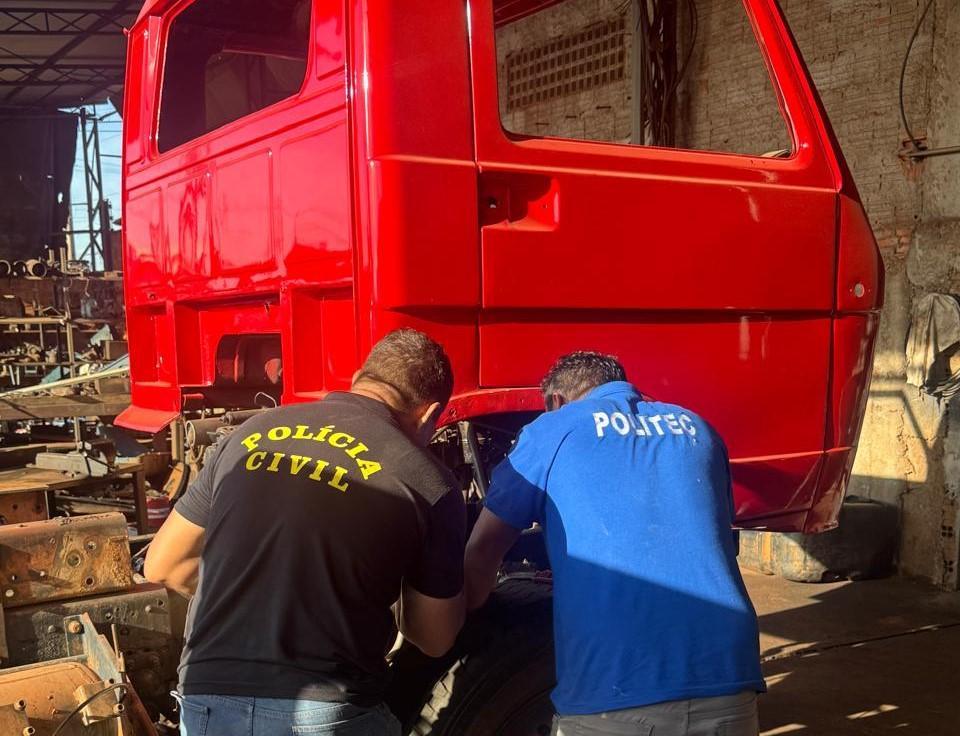 Polícia Civil deflagra operação contra grupo voltado ao furto e receptação de módulos de caminhão.