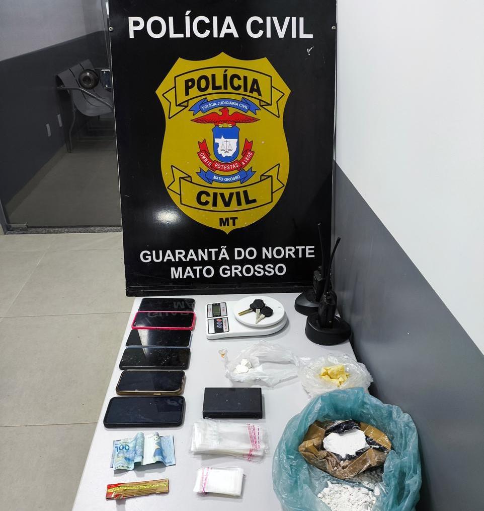 Polícia Civil prende casal suspeito de tráfico de drogas.
