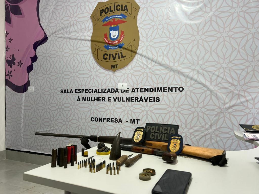 Polícia Civil prende homem e apreende armas e munições em propriedade rural.