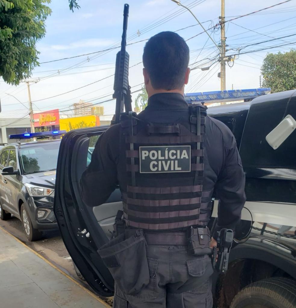 Polícia Civil prende homem suspeito de extorquir e ameaçar minerador.