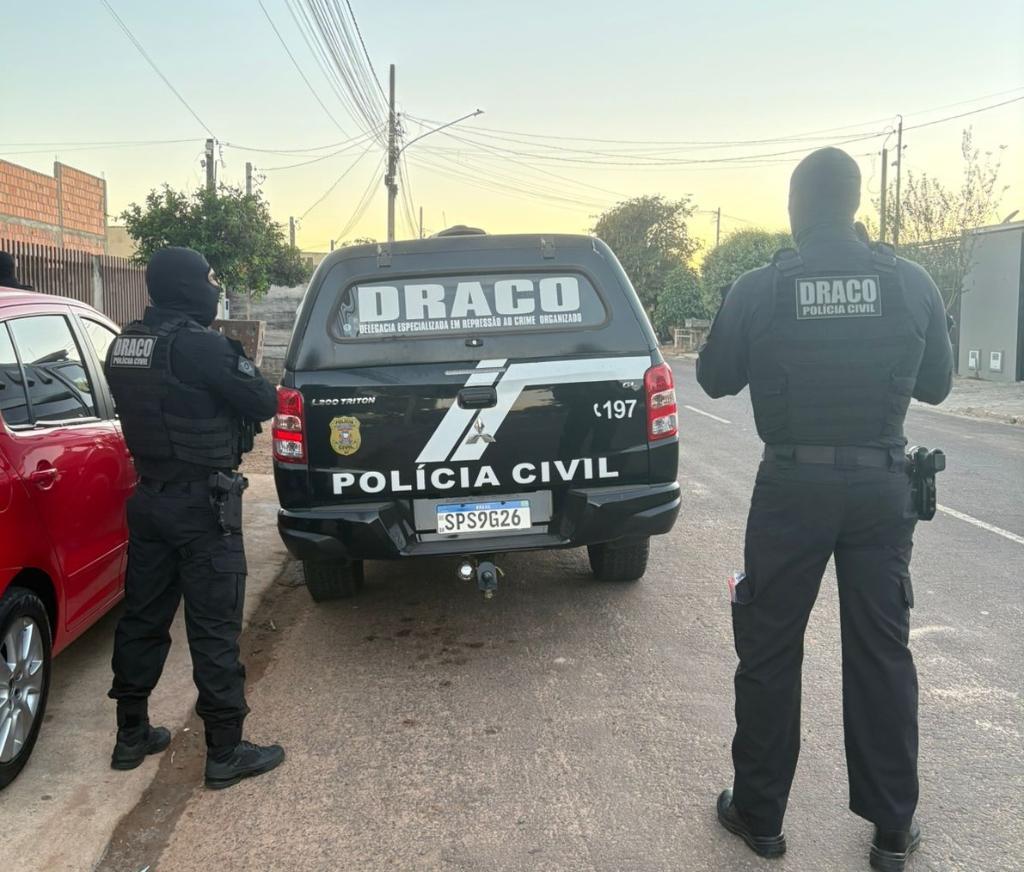 Operação da Polícia Civil mira membros de facção criminosa que atuam no norte de MT.