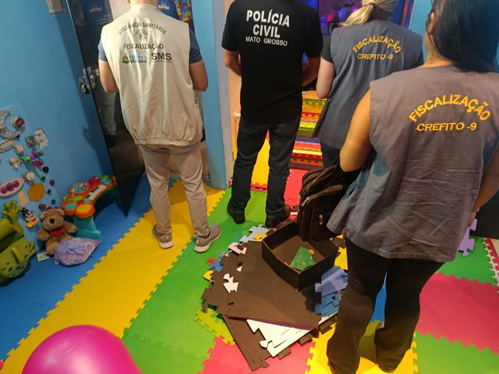 Polícia Civil, Crefito-9 e Vigilância Sanitária flagram falso terapeuta ocupacional que atende crianças.