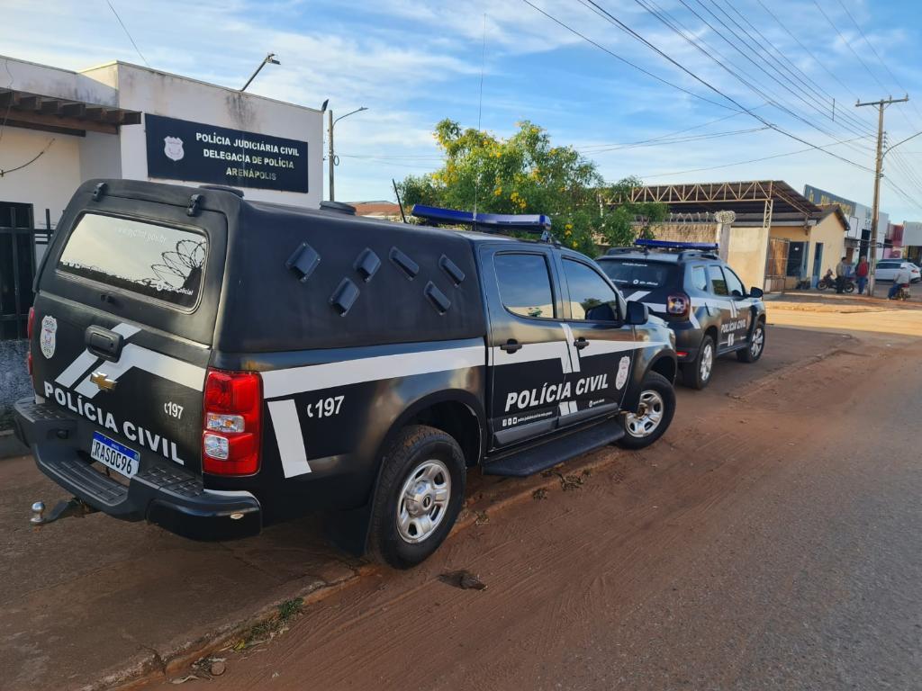 Polícia Civil cumpre mandado de prisão contra investigada por tráfico e associação para o tráfico em Arenápolis.